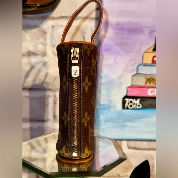 ❌❌SOLD. Louis Vuitton Monogram Golf Ball Holder EUC - Picture 1 of 6